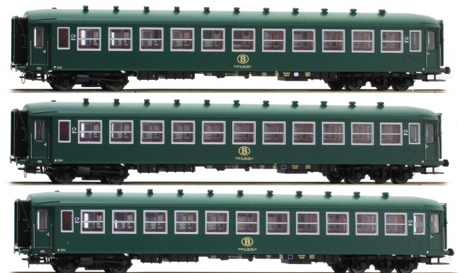 Set of 3 Passenger cars type B11 2nd class<br /><a href='images/pictures/LS_Models/42114.jpg' target='_blank'>Full size image</a>